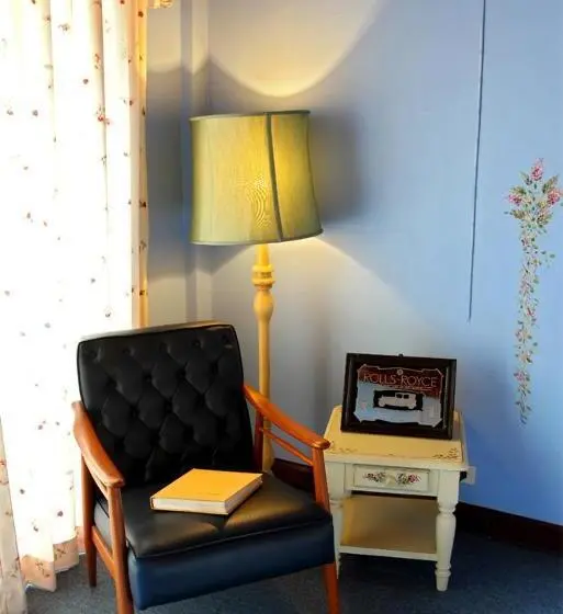 デラックスルーム, The Colored House Jomtien
