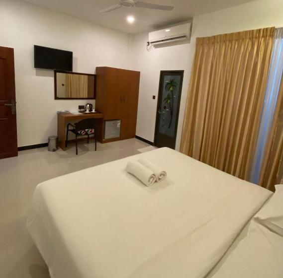 اتاق استاندارد, Beach Walk Villa Maldives