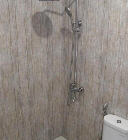 اتاق لوکس با بالکن و چشم‌انداز دریا, Beach Walk Villa Maldives