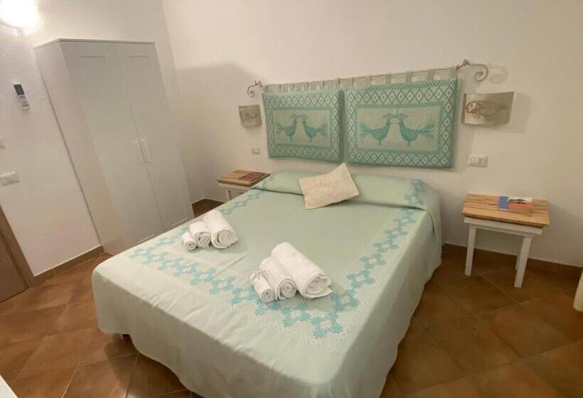 Standard room with outdoor bath, Palazzo Antico