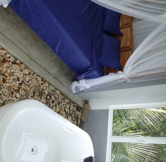 带大床的标准间, Peaceful Green Villa