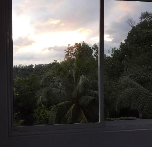 带大床的标准间, Peaceful Green Villa