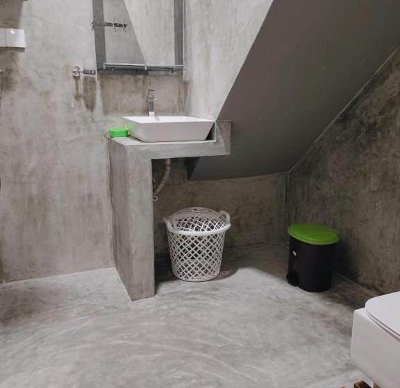 带大床的标准间, Peaceful Green Villa