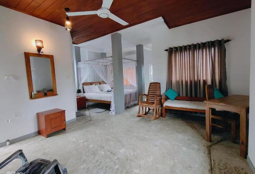 带大床的标准间, Peaceful Green Villa