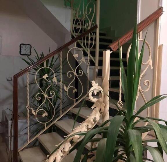 2 Sovrums Lägenhet, Villa Carimo