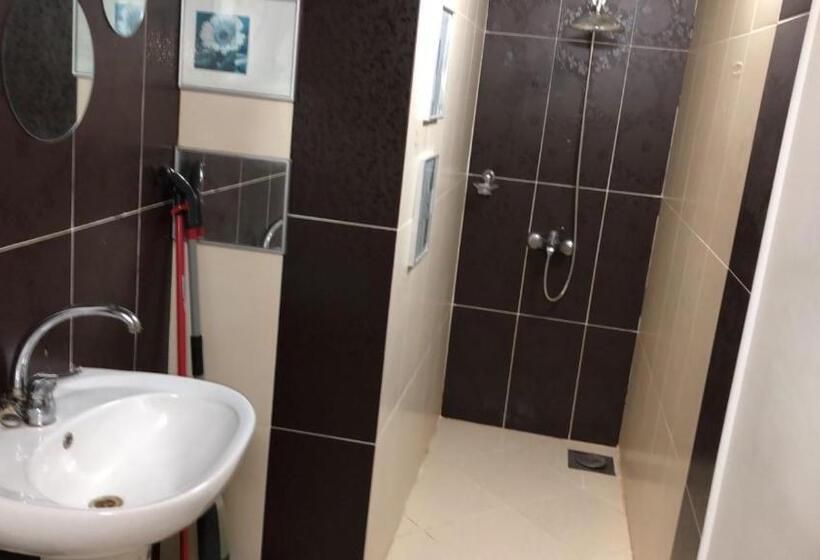 2 Sovrums Lägenhet, Villa Carimo