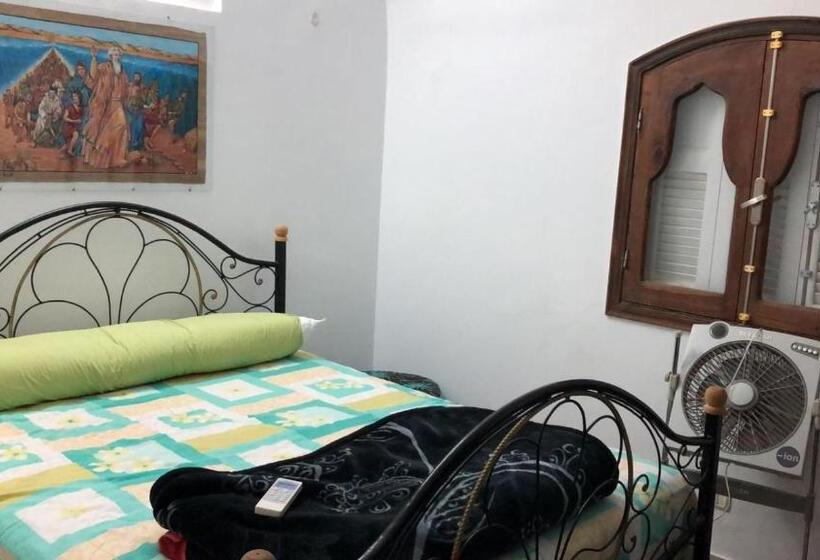 2 Sovrums Lägenhet, Villa Carimo