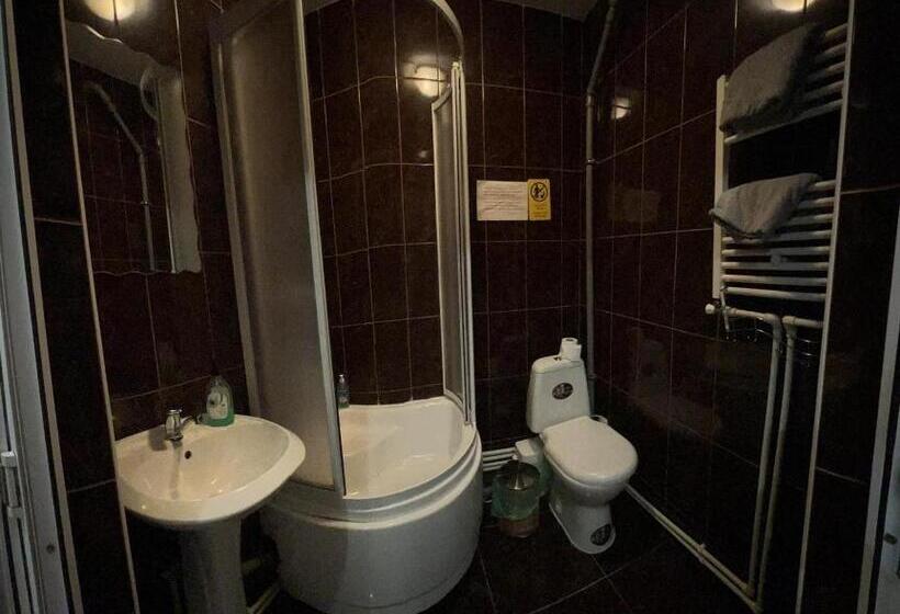 اتاق استاندارد, Golden Rose Room