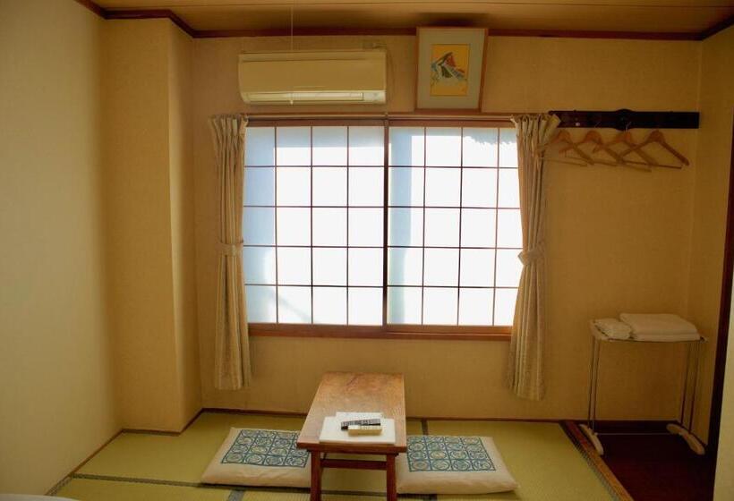 Номер Стандарт Совместная Ванная, City Pension Tommy Rich Inn Kyoto