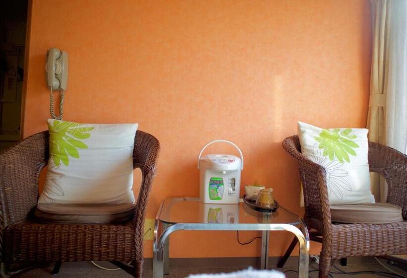 Трехместный Номер Стандарт Совместная Ванная, City Pension Tommy Rich Inn Kyoto