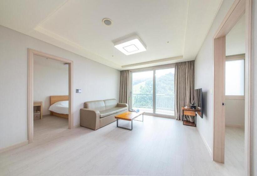 家庭间, Elysian Gangchon Resort