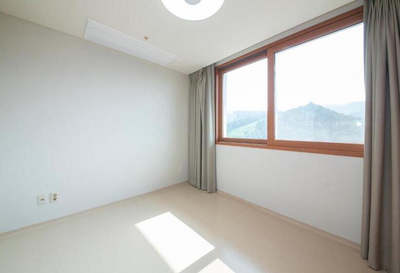 豪华房间, Elysian Gangchon Resort