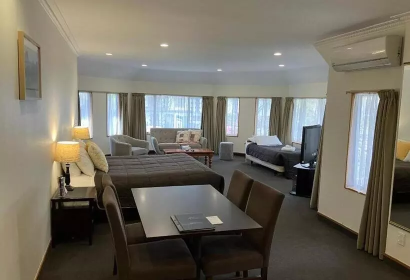 エクゼクティブワンルーム, Fitzherbert Castle Motel