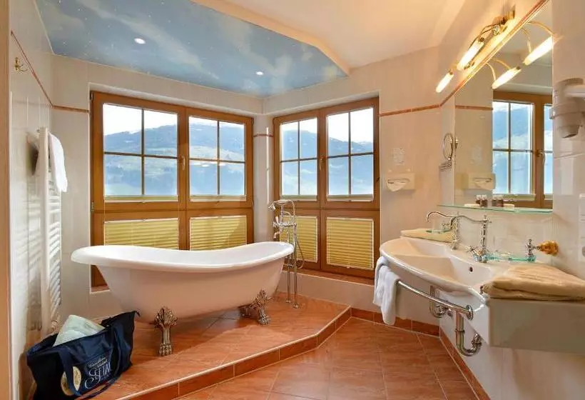 ２ベッドルームのスーペリアアパートメント, Alpin Family Resort Seetal