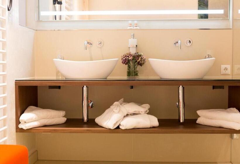 דירה בת חדר שינה 1 עם מרפסת, Alpin Family Resort Seetal