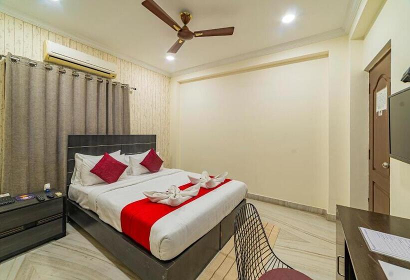 Quarto Estandar, Athome, Whitefields, Kondapur
