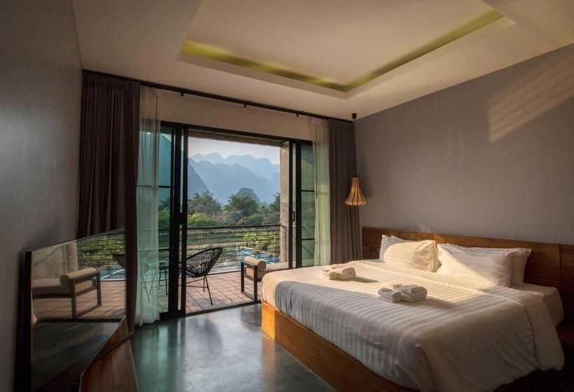 デラックスルーム, Inthira Vang Vieng