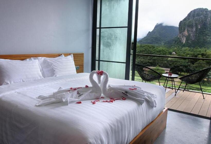 プレミアムルーム, Inthira Vang Vieng