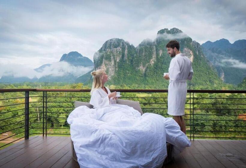 Sviitti, Inthira Vang Vieng