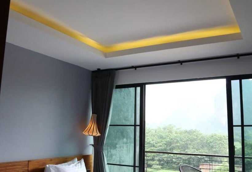 Premium-huone, Inthira Vang Vieng