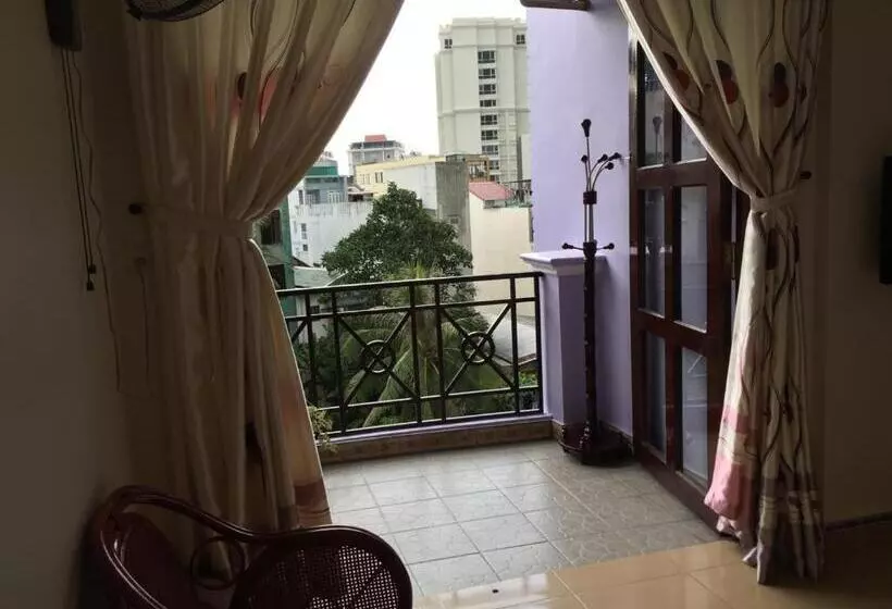 اتاق سوپریور سه تخته, Sunny B