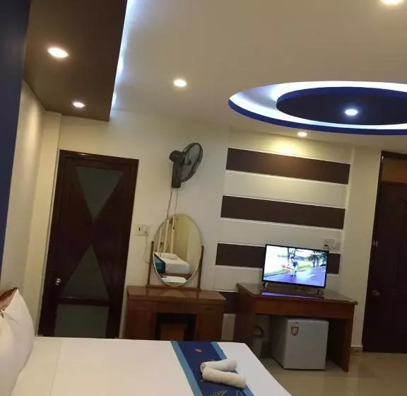 اتاق سوپریور سه تخته, Sunny B