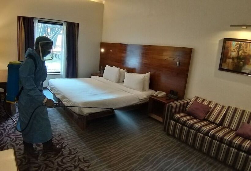 프리미엄 룸, The Orchid Hotel Pune Hinjewadi