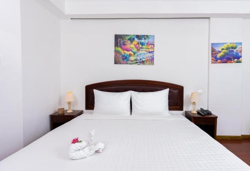 اتاق لوکس با تخت بزرگ, Ttc Hotel Phan Thiet