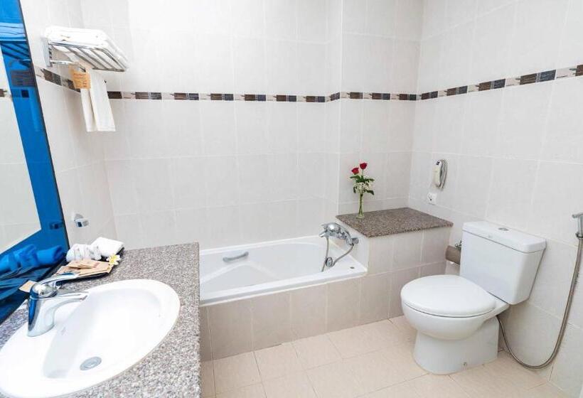 اتاق لوکس با تخت بزرگ, Ttc Hotel Phan Thiet