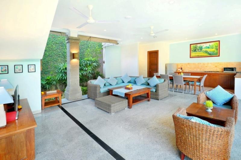 Вилла 3 Спальни с Бассейном, Kecapi Villa Seminyak By Ini Vie Hospitality