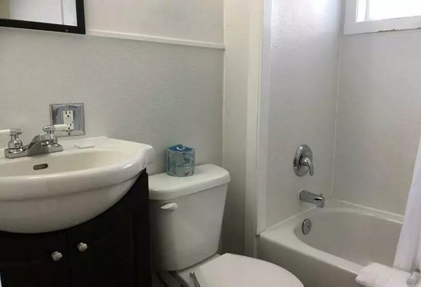 اتاق استاندارد, Kootenay Country Inn
