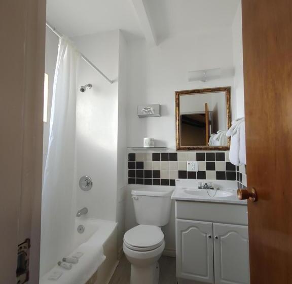 חדר משפחתי דלוקס, Kootenay Country Inn