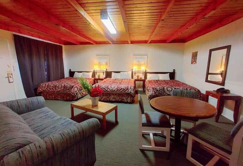 חדר משפחתי דלוקס, Kootenay Country Inn