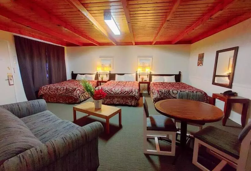 اتاق لوکس خانوادگی, Kootenay Country Inn