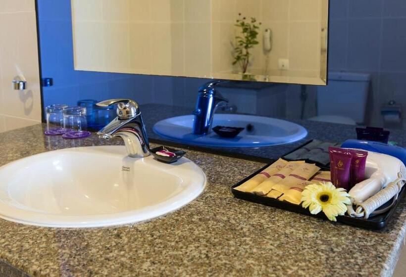 اتاق لوکس با تخت بزرگ, Ttc Hotel Phan Thiet