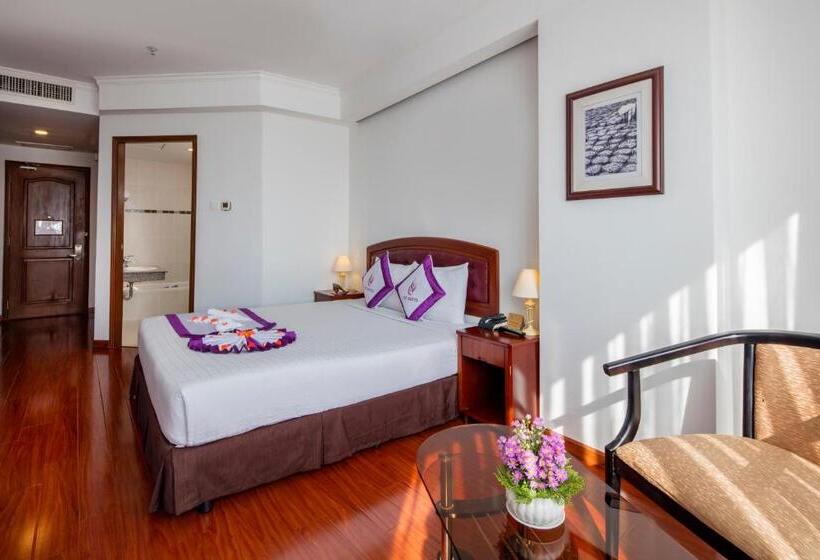 اتاق لوکس با تخت بزرگ, Ttc Hotel Phan Thiet