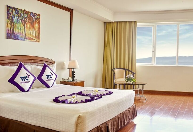 اتاق لوکس با تخت بزرگ, Ttc Hotel Phan Thiet