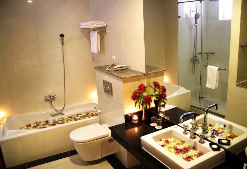 اتاق لوکس با تخت بزرگ, Ttc Hotel Phan Thiet