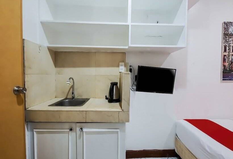 Номер Стандарт, City Stay Inns Makati Avenue
