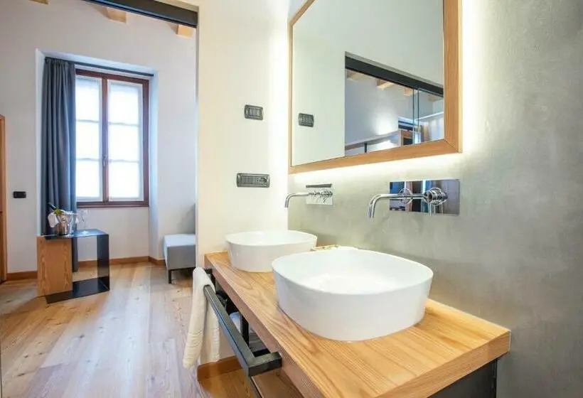 ジュニアスイート, Villa Giade