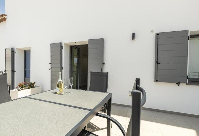 סוויטת ג'וניור עם טרסה, Domu Qirat   Authentic Rooms & Terraces