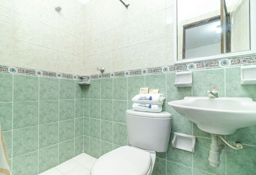 수피리어 트리플 룸, Ayenda Vanguard