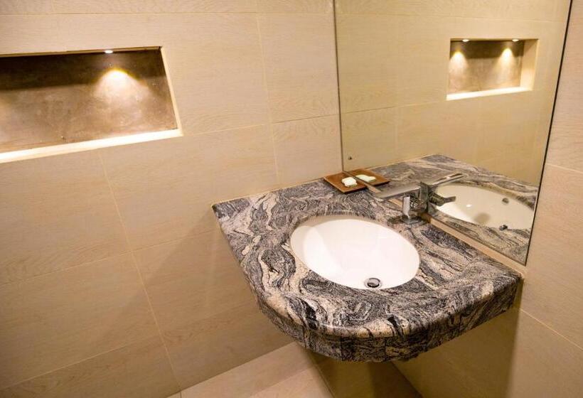 Трехместный Номер Deluxe, Ganthera Kandy