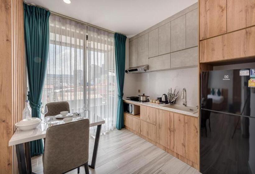 Студио Стандарт с Балконом, Amata Residence