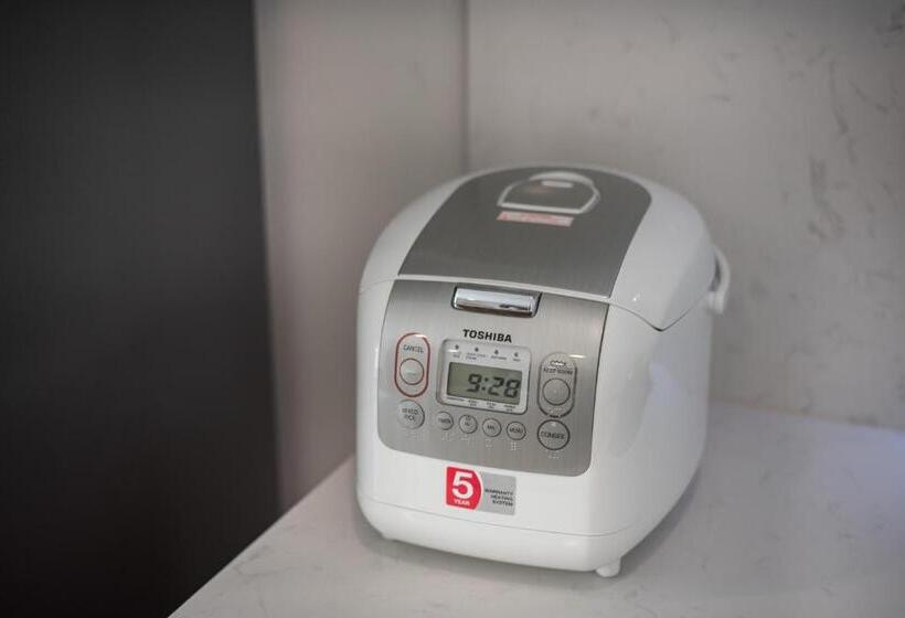 דירת שני חדרים עם מרפת, Amata Residence