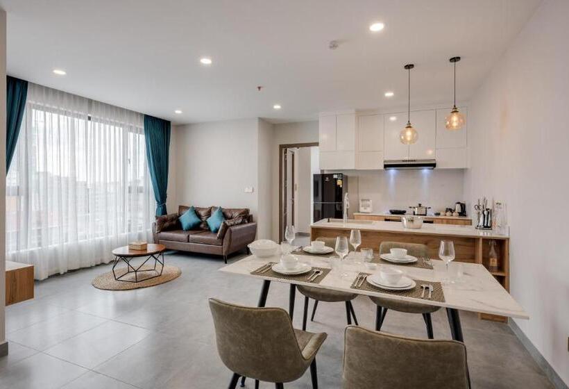 バルコニー付2ベッドルームアパートメント, Amata Residence