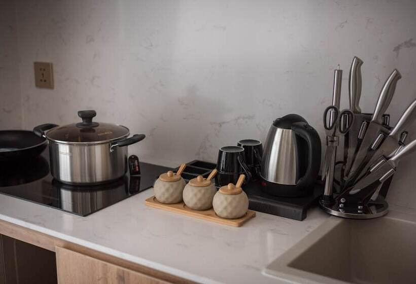 استودیو استاندارد با بالکن, Amata Residence