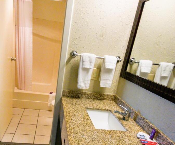 חדר סטנדרט, Queen City Inn