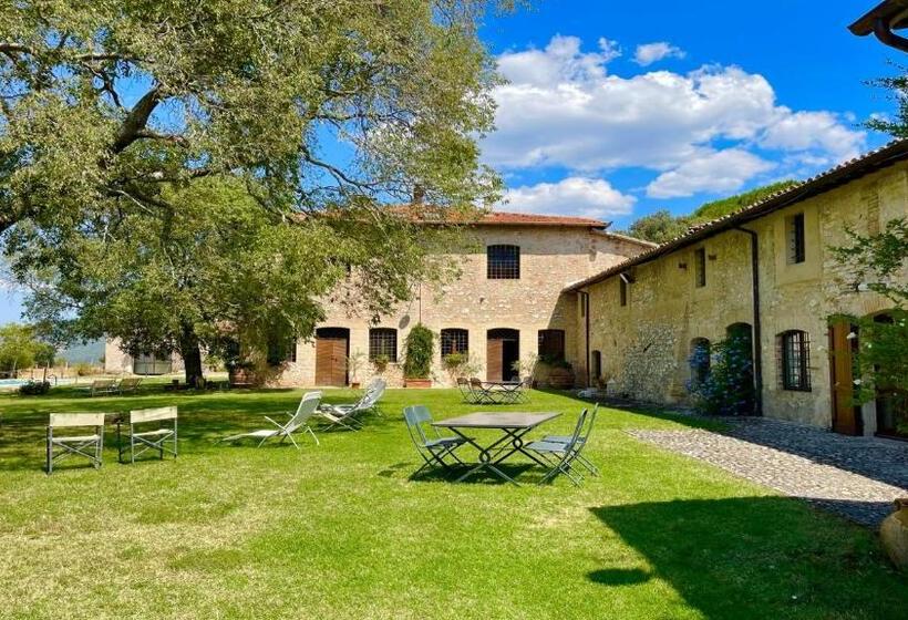 خانه 1 خوابه, Exclusive Pool Open All Year Spoleto Biofarm Slps 8 Village Shops, Bar1 Km