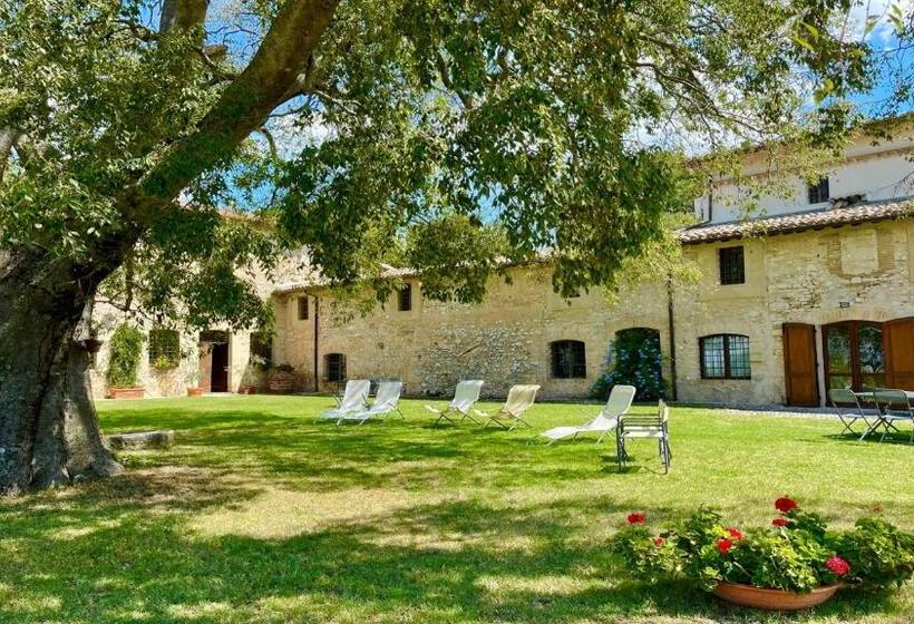 خانه 1 خوابه, Exclusive Pool Open All Year Spoleto Biofarm Slps 8 Village Shops, Bar1 Km